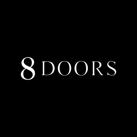 8DOORS logo
