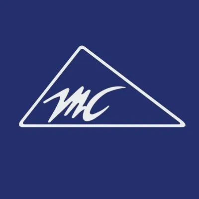 Walk in Style: Up to 35% Off on All Footwear!