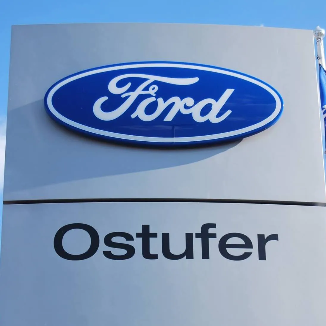 Autozentrum Ostufer GmbH logo