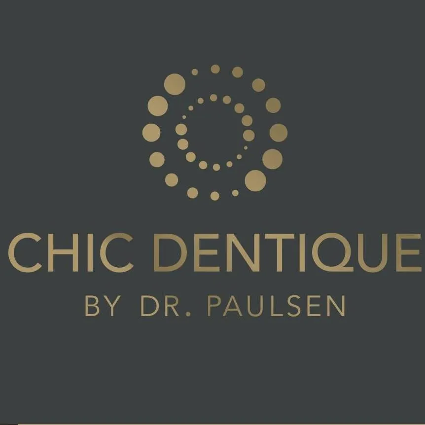 Chic Dentique - Zahnarzt Dr. med. dent. Natalie Paulsen