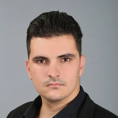 advokatbozov.com's icon