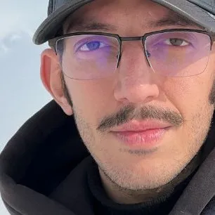 alirezaanim.com's icon