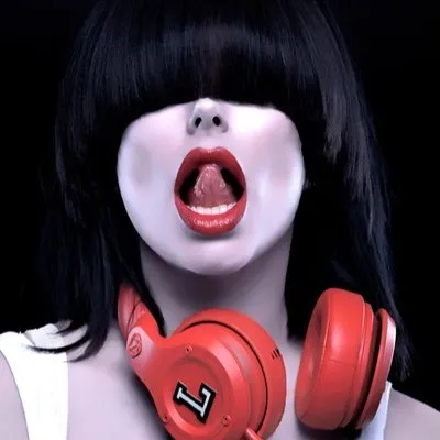 artbyluciana.com's icon