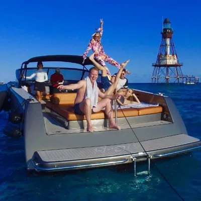 boatcharters-miami.com's icon