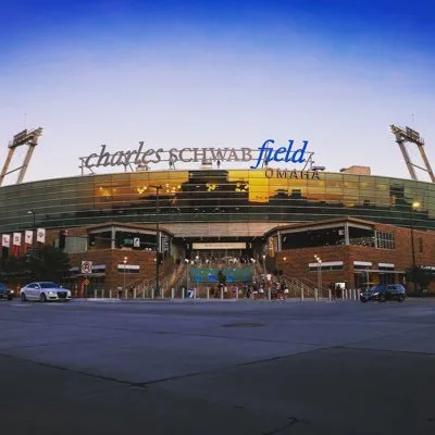 charlesschwabfieldomaha.com's icon