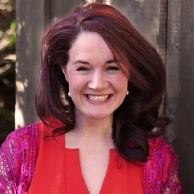 ciarafeely.com's icon