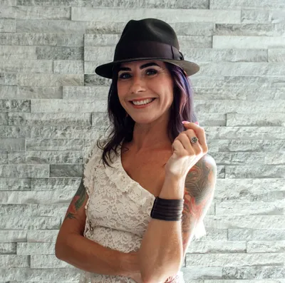 classicedgebeauty.com's icon