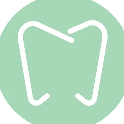 clinicacyrne.com's icon