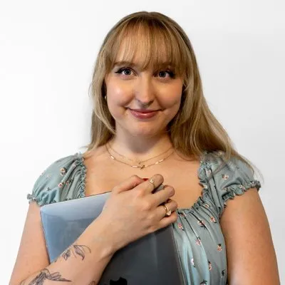 creatingwithhaley.com's icon