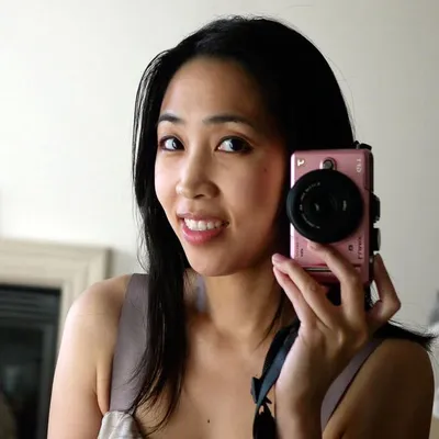 dessertfirstgirl.com's icon