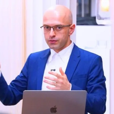 erdincekinci.com's icon
