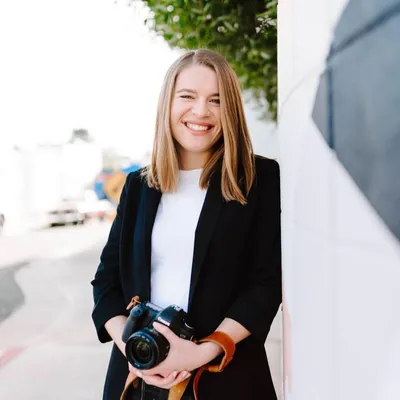 erinmartonphoto.com's icon
