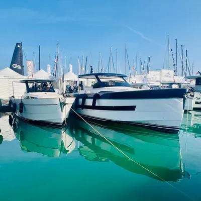 islandyachtsbroker.com's icon