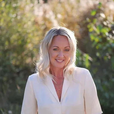 karenmartel.com's icon