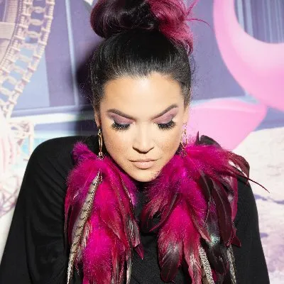 kellynishimoto.com's icon