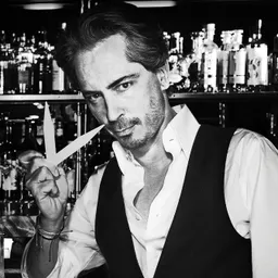KILIAN PARIS