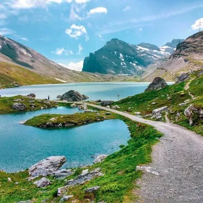 laidbackhikers.com's icon