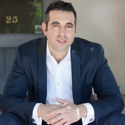lazarowwealth.com's icon