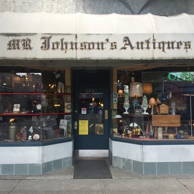 mrjohnsonsantiques.com's icon
