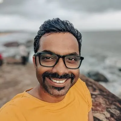nishantratnakar.com's icon
