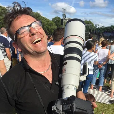 paulclarke.com's icon