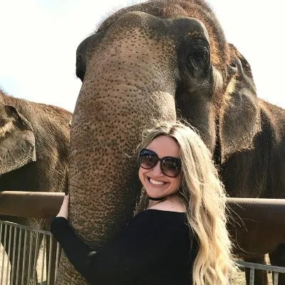 rachelburtgarcia.com's icon