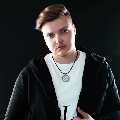 rezarinmusic.com's icon