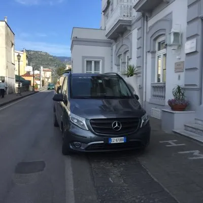 sorrentolimousineservice.com's icon