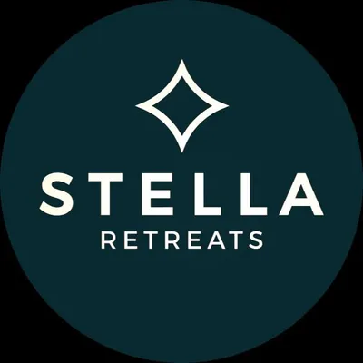 stellaretreats.com's icon