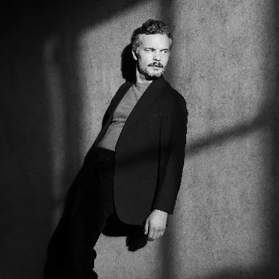 thetallestmanonearth.com's icon