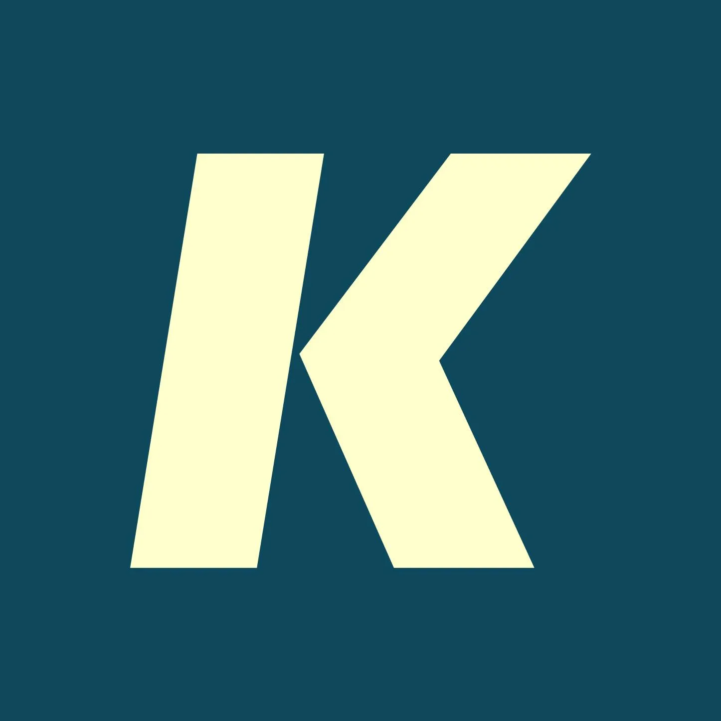 uz.kursiv.media logo