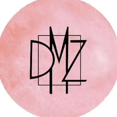 Dressmezee logo