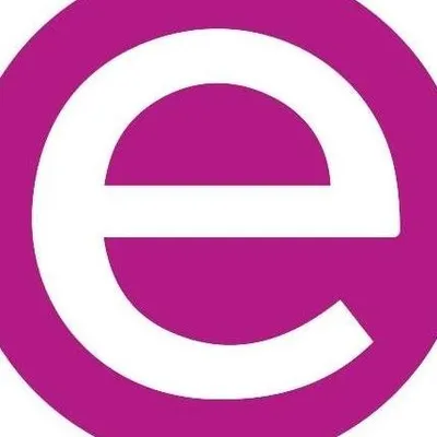 essence makeup logo