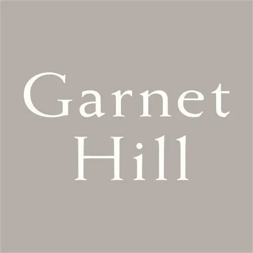 Garnet Hill logo