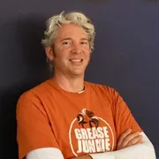 Grease Junkie by Edd China Logo
