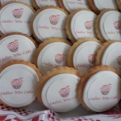 Ladieswhocake's icon
