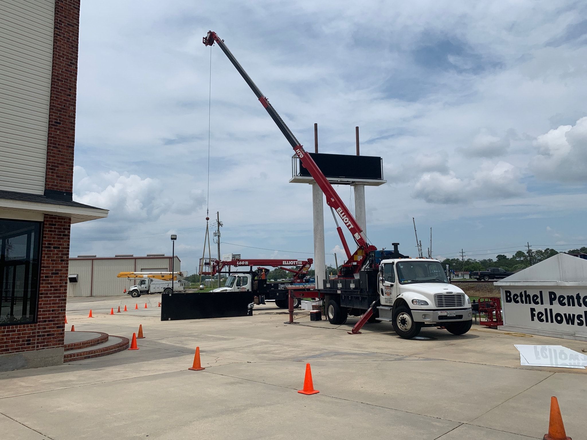 Baton Rouge Sign & Graphics Baton Rouge LA Logo & Brand Assets (SVG