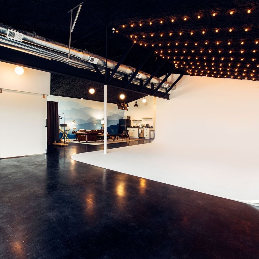Lanewood Studio's icon