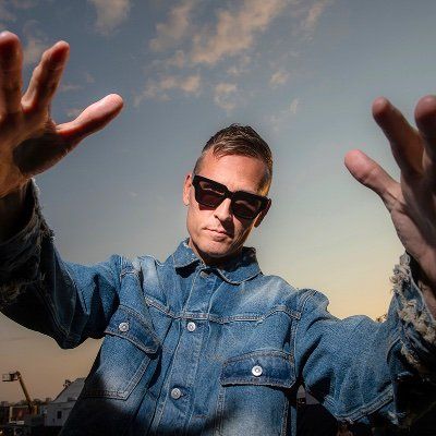 Kaskade's icon