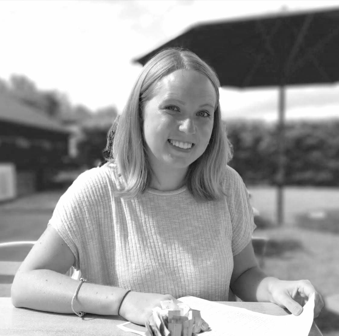Stepping Stones with Sarah's brand icon