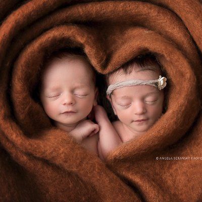 Newborn Photographer's icon
