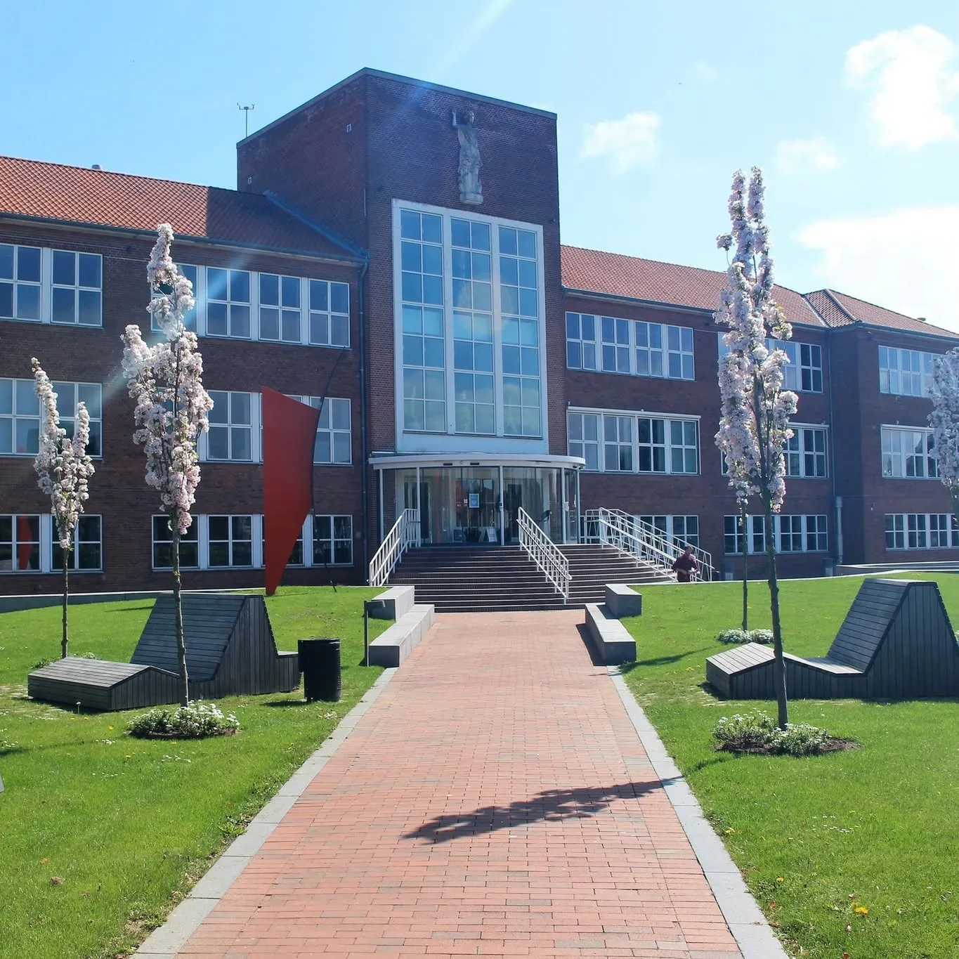 Næstved Gymnasium og HF logo