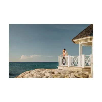 Playa Hotels & Resorts N.V. logo