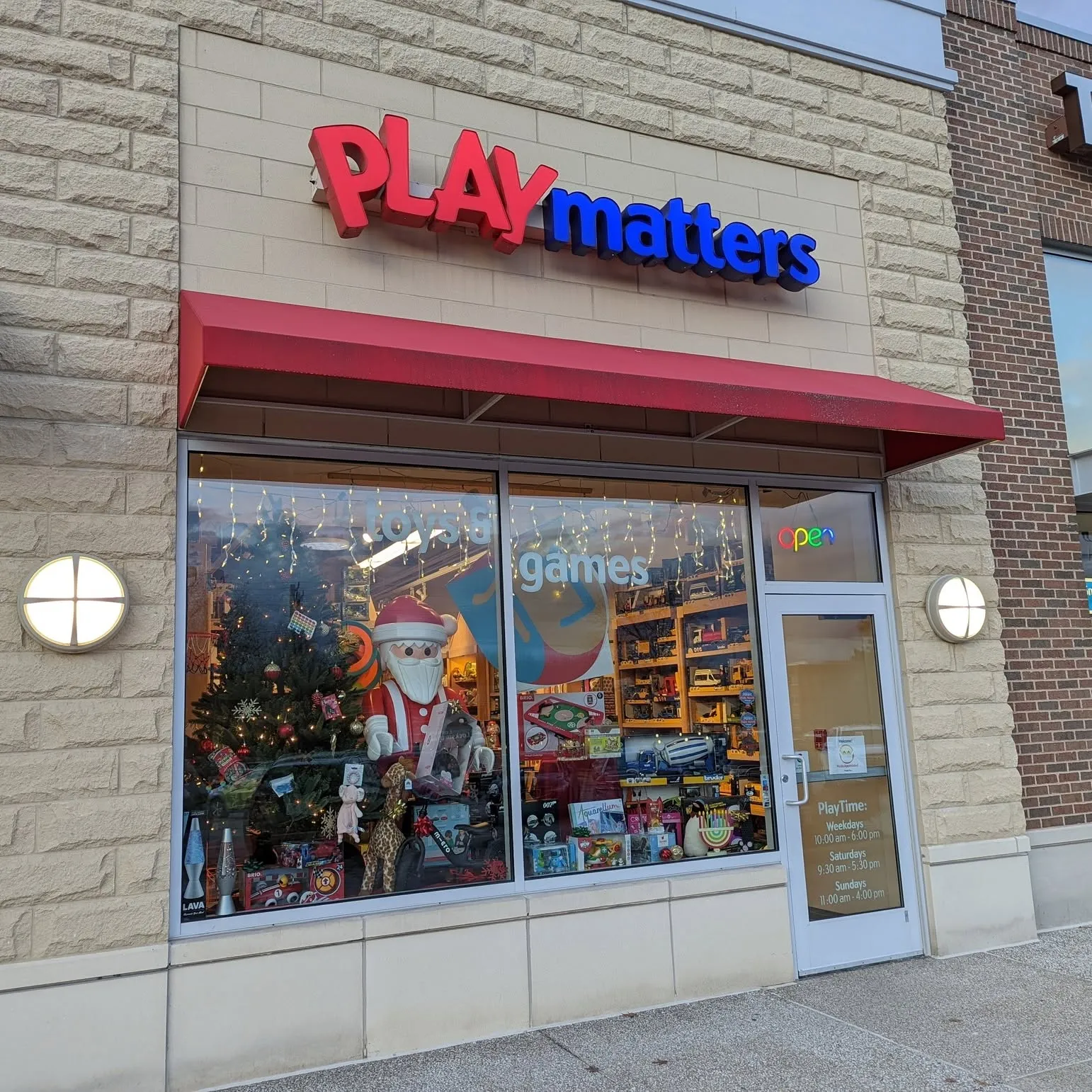 Playmatterstoys