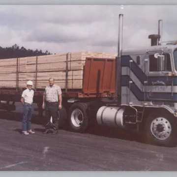 Pope Trucking Logo