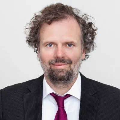 Marek Schauer, Rechtsanwalt