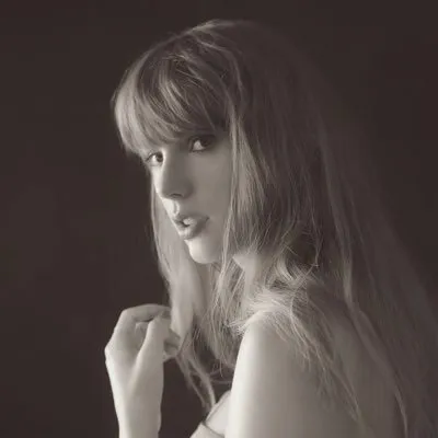 Taylor Swift UK Store logo