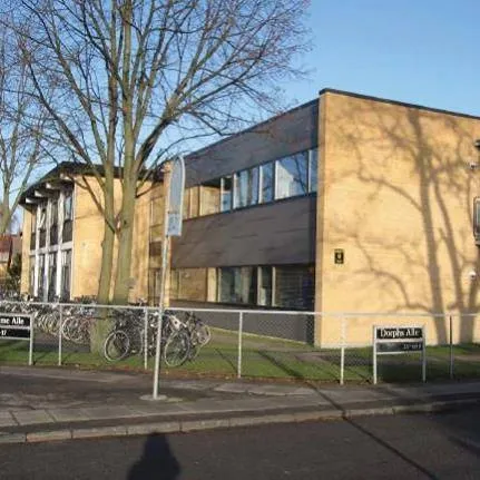 Taastrup Realskole logo