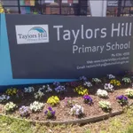 Taylors Hill Primary School Logo