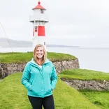 Through Julia's Lens logo/icon